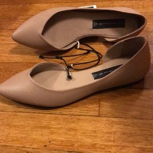 Brand New Steven by Steve Madden flats in beige!